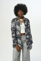 KADIN DESENLİ CEPLİ OVERSİZE KESİM GÖMLEK