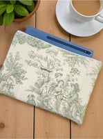 Ayza Stüdyo 13-14 Inç Macbook Uyumlu Kapitone Tablet & Laptop Kılıfı - Eski Zamanlar Yeşil (34X25 Cm)