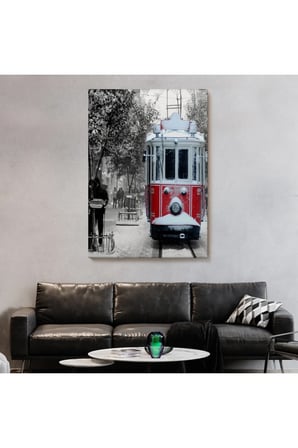 Karlı Bir İstiklal Caddesi Ve Nostaljik Tramvay Tablosu-6404