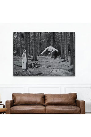 Yerden Yükselen Büyücü Kadın Tablosu-6575