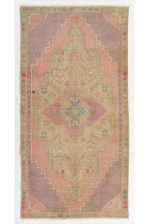 130x254 cm Geometrik Tasarımlı Pembe Eski El Düğümlü Türk Halısı
