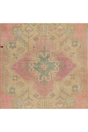 130x254 cm Geometrik Tasarımlı Pembe Eski El Düğümlü Türk Halısı