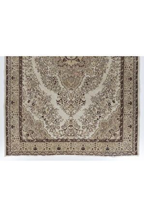 220x318 cm Nötr Renklerde El Düğümlü Eski Madalyon Tasarımlı Anadolu Halısı