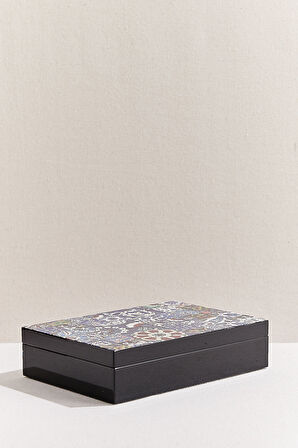 İznik Çini Karolu Kutu 25x17.5x6 Cm