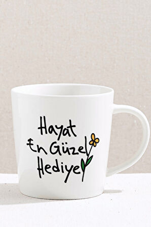 Hayat En Güzel Hediye Porselen Kupa