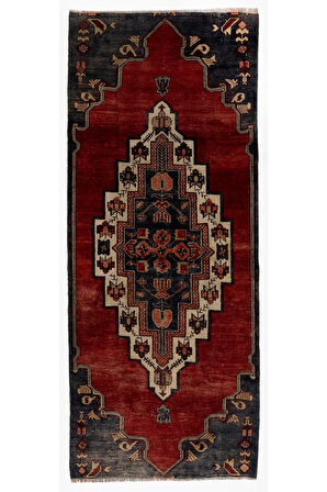 114x270 cm Kırmızı ve Lacivert Renkli Eski El Dokuma Yünlü Halı, 1960 civarı
