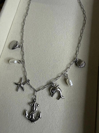 Silver charm kolye