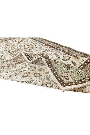 118x214 cm Eski El Yapımı Türkiye'de Yapılmış Halı, Çiçek Desenli Alan Halısı