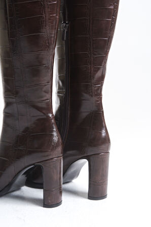 Kadın Diz Üstü  Yandan Fermuarlı Topuklu Kroko Çizme Mara Kahve
