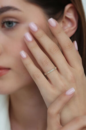 14 Ayar Altın Yarım Tur Baget Yüzük