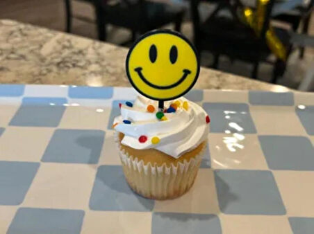 Gülen yüz Cupcake ve pasta süsü,plastik,6 adet,7 cm