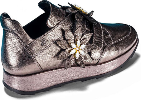 Venüs 1700256  Deri Çiçek İşlemeli Taşlı Çırtlı Ayakkabı