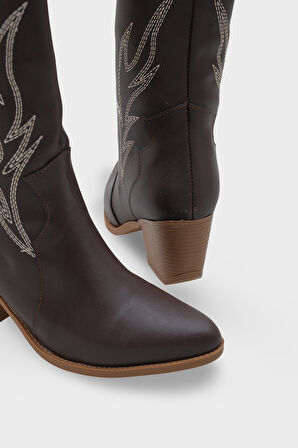 Kadın Sivri Burun Nakışlı Western Günlük Topuklu Bot Sovey Kahve