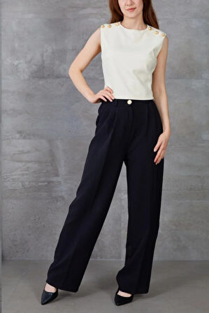 Düğme Detaylı Bluz