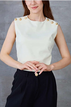 Düğme Detaylı Bluz
