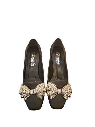 Solmaz Damla KapalıTaşlı Fiyonklu Topuklu Ayakkabı