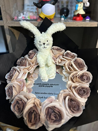 KAYZEN Tavşanlı ayna buketi sana senden daha güzel çiçek bulamadım yazılı özel günler için