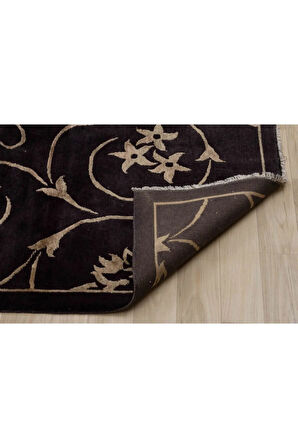Siyah Desenli Vintage Halı 247x281