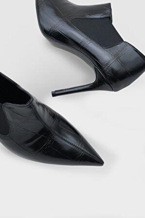 Kadın lastikli Sivri Burun Topuklu Günlük Bot İnves Siyah