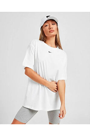 Sportswear Essential Nakış Swooslu Short-sleeve Tişört