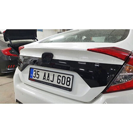 Çmk Honda Civic Fc5 2016-2020 Bagaj Kapağı Plaka Üst Kaplaması Piano Black