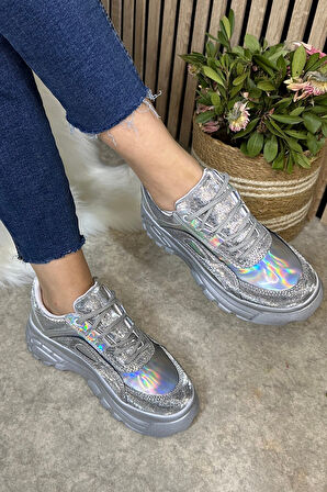 Günlük Kadın Spor Ayakkabı Yüksek Taban 6 Cm Sneaker 001