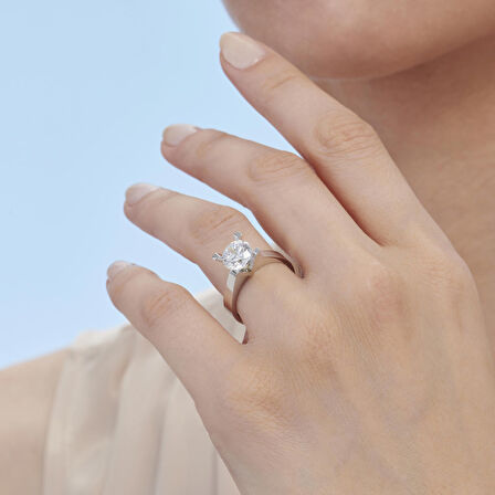 Altın Tektaş Yüzük