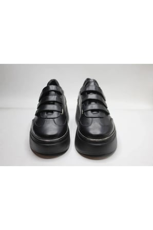 KADIN HAKİKİ SİYAH DERİ GÜNLÜK CIRTLI SNEAKER