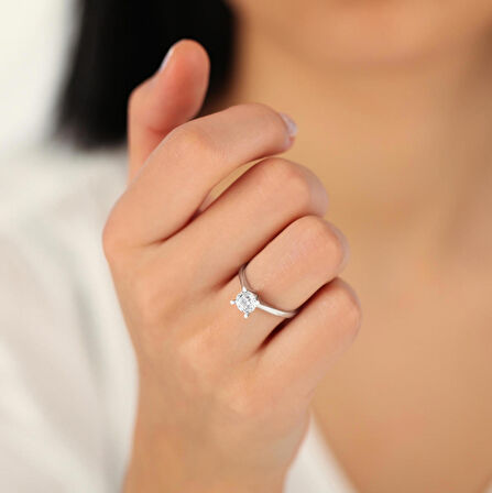 Altın Tektaş Yüzük