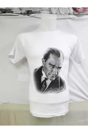 Çocuk Mustafa Kemal Atatürk Baskılı Tişört