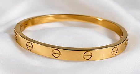 Cartier Gold Bileklik – Zarif ve Zamansız Tasarım