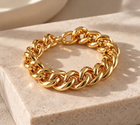Gold Kalın Zincir Bileklik – Şık ve Güçlü Tasarım