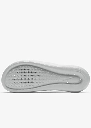 Nike Victori One Shower Swoosh Gri Spor Terlik 