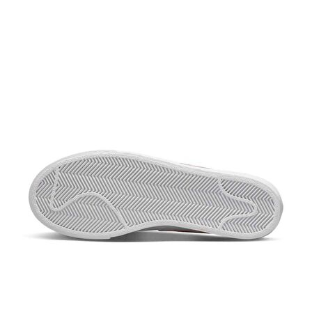 NİKE Blazer Low Platform Kadın Ayakkabı-DQ7571-100