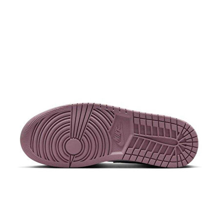 Air Jordan 1 Low SE Erkek Basketbol Ayakkabısı FB9907-102