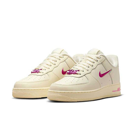 NİKE Air Force 1 '07 SE Kadın Sneaker FB8251-101