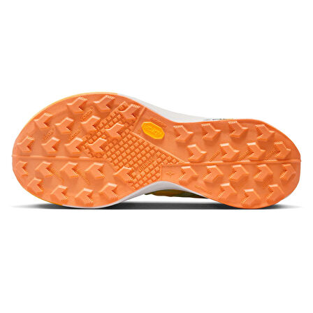 Nike Zoomx Ultrafly Trail Erkek Beyaz Koşu Ayakkabısı DX1978-102