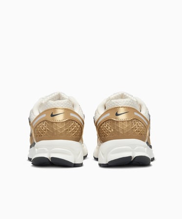 Nike Zoom Vomero 5    HF7723-001