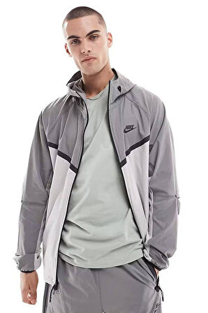 Tech Windrunner Woven Full Zip Loose Fit Jacket Erkek Bol Kesim Paraşüt Kumaş Kapüşonlu Ceket