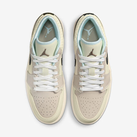 Nike Air Jordan 1 Low SE  ...   HQ3440-101