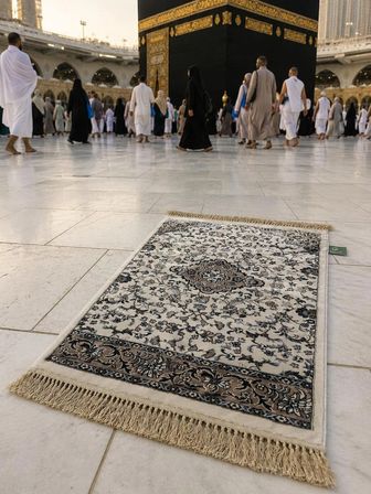 AL HARAMAIN 001_Krem 14 mm /2200 Gr yumuşak Sık Dokuma MEDİNE-İ MUNEVVERE Seccade Model