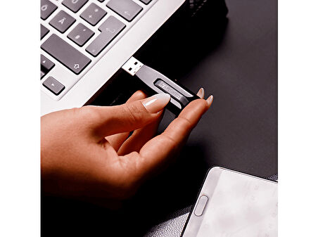 256GB USB 3.2 Store N Go V3 USB Bellek