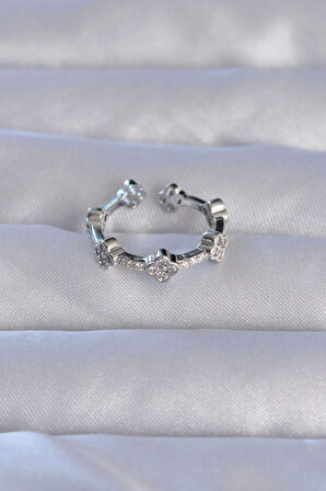 Pirinç Gümüş Renk Zirkon Taşlı Yonca Model Ayarlanabilir Yüzük