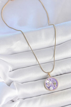 316L Çelik Gold Renk Zincir Zirkon Taşlı Mor Mineli Çiçek İşlemeli İnci Detay Portre Model Kadın Kolye