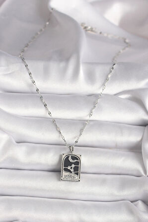 316L Çelik Gümüş Renk Zirkon Taşlı  Ay Figürlü Taror Model Kadın Kolye