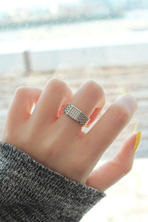 Ayarlamalı Gümüş Renk Kare Zirkon Taşlı Yüzük