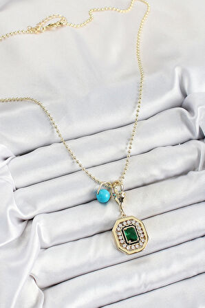 Gold Renk Pirinç Zirkon Taşlı Kadın Serenay Kolyesi