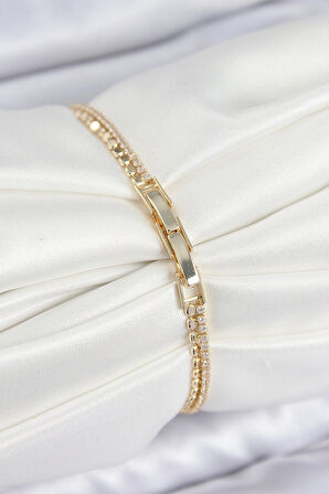 Pirinç Zirkon Taşlı Ezme Zincirli Kalp Model Gold Renk Kadın Bilekilk