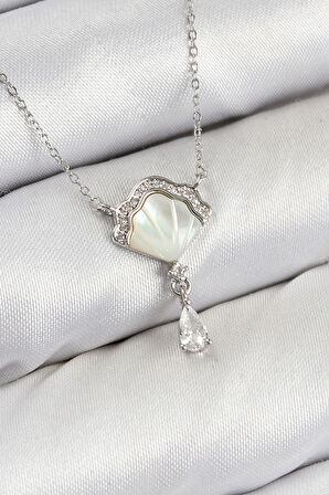 Pirinç Zirkon Taşlı İstiridye Model Gümüş Renk Kadın Kolye
