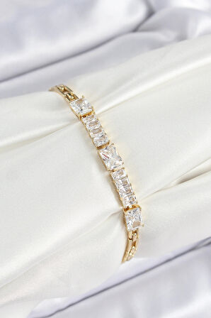 Xuping Pirinç Parçalı Su Yolu Model Gold Renk Kadın Bileklik